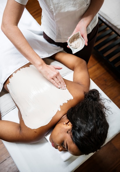 Skin Nourishing Wrap + Full Body Massage